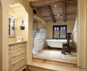 Красивый дизайн ванной комнаты с подиумом