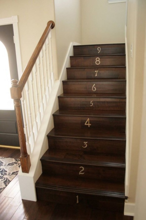 Пять ступеней лестницы покрасили в темный цвет как показано на рисунке штриховкой найдите площадь 30
