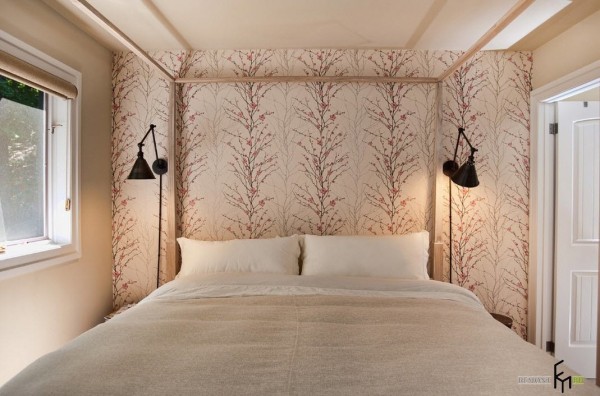 Дизайн спальни с бежевыми шторами